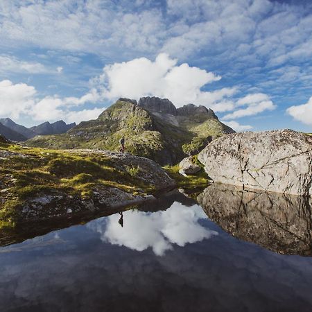 Vila Lofoten Planet Basecamp Sørvågen Exteriér fotografie