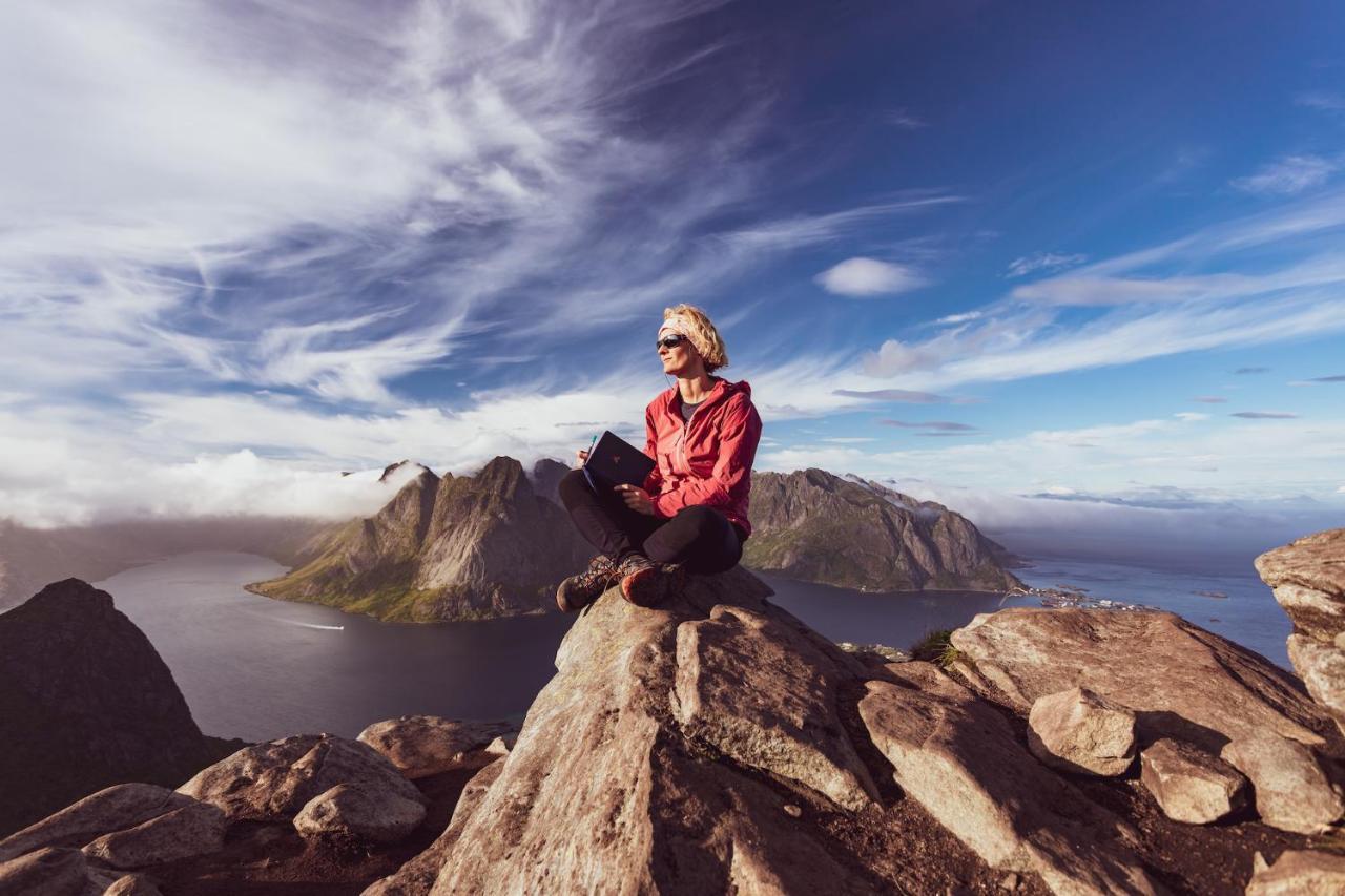 Vila Lofoten Planet Basecamp Sørvågen Exteriér fotografie